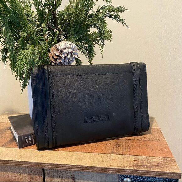 NWT BCBGMaxAzria Clutch Bag - Picture 2 of 4